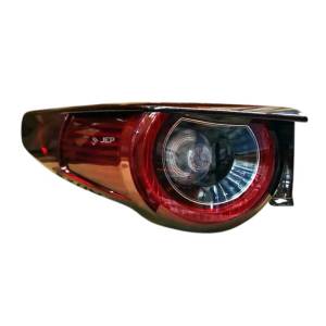 Faro Posterior Mazda Cx-30...