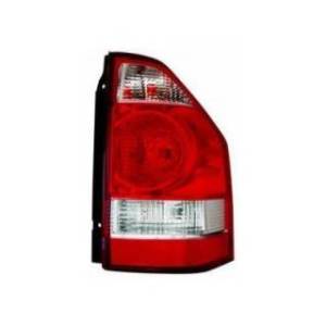 Faro Posterior Mitsubishi Montero 2000/2003 RH