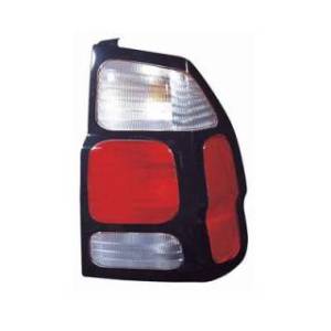 Faro Posterior Mitsubishi Montero Sport 2004/2008 RH